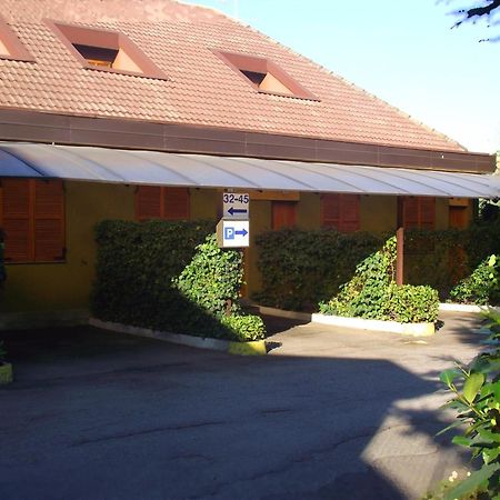 Hotel Motel Ovest Vittuone المظهر الخارجي الصورة