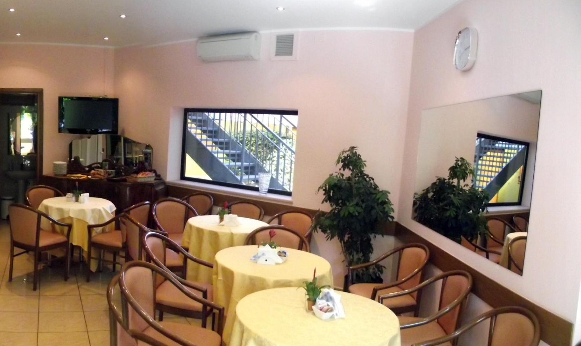 Hotel Motel Ovest Vittuone المظهر الخارجي الصورة