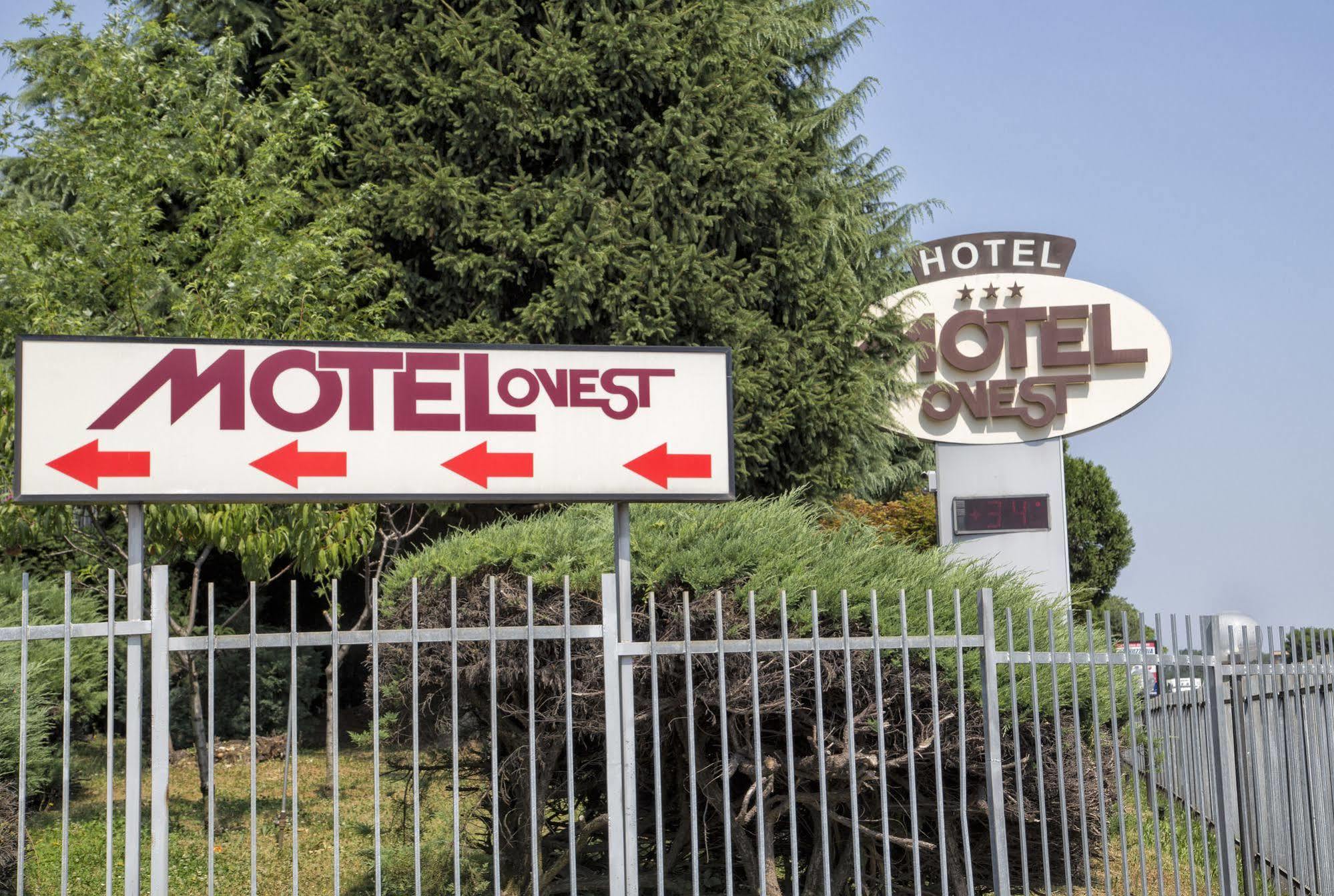 Hotel Motel Ovest Vittuone المظهر الخارجي الصورة